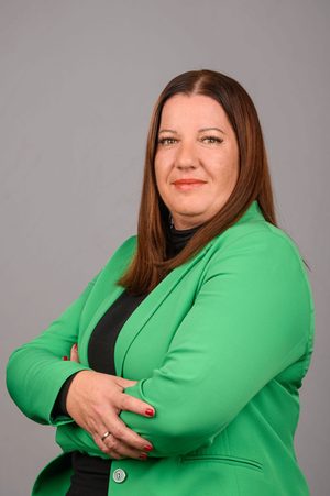 Holló Bernadett portréja